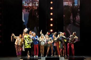 Celebrity Silhouette - Theatre 1, ©CEL.jpg